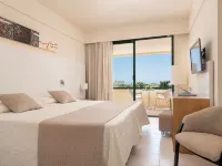 Welikehotel Marfil Playa Hotels in Sa Coma
