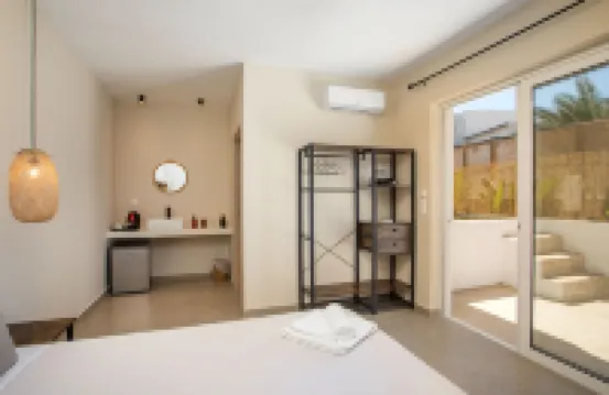 Atma Beach Rooms & Suites