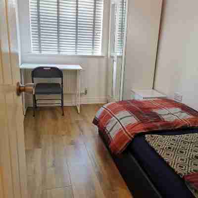 Langley Haven - 3 Br House Rooms