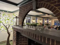 The Fish and Anchor Inn Hotels in Norton and Lenchwick