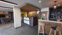 Holiday Inn Calais - Centre Car Ferry by IHG - bar