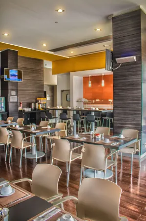 Casa Inn Galerias Celaya