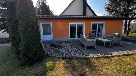 Garden house in the countryside Отели в г. Тауха