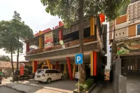 Jav Front One Hotel Lahat فنادق في Lahat