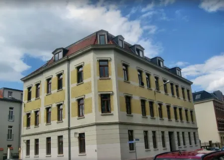 Nahlesuite- in a listed Wilhelminian style building near the Ciy