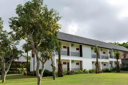 Ratan Uluwatu Hotel and Villas