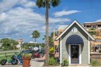 Resort-Style Pools and Private Balcony - Charming Coastal Escape Hotel a Seacrest
