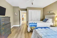 Private Deck with Resort Amenities and Beach Access - Stunning Golf Villa