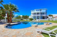 Mustang Royale Home in Gulf-Front Community, Boardwalk to Beach