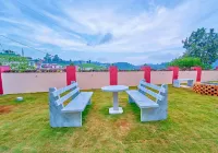 우티 블로섬 리트리트, VOYE HOMES에서 운영