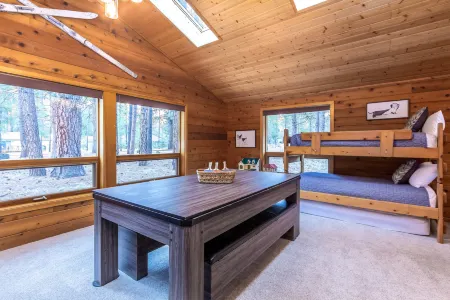 Charming Chalet with Private Hot Tub and Game Room - Cozy Retreat