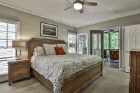 Gorgeous Lake Views and Cozy Fireplace - Exquisite Family Retreat Hotels in Pickens County