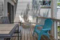 Stunning Marsh Views and Sunroom Oasis - Elegant Seabrook Retreat