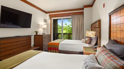 Mountain Views and Ski-in Ski-Out Access - Inviting Rustic Elegance Hotels near Mt Mansfield