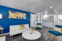 Modern Amenities with Onsite Parking and BBQ - Charming Retreat