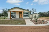 Upscale Home with Pool and FirePit - Close to Mercer St! - parking