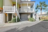 Charming Waterfront Oasis with Outdoor Dining - Serene Coastal Retreat Hotels in Folly Beach