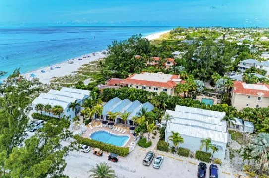 Poolside Access and Gulf Front Living - Dreamy Coastal Oasis