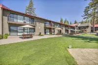 Stunning Lake View and Modern Kitchen Amenities - Inviting Haven Hotels near Donner Summit SNO-Park