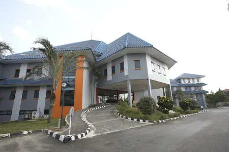 Grand Elty Singgasana Tenggarong Отели в г. Kutai Kartanegara Regency