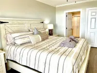 Ocean View and Live Music Access - Elegant Coastal Escape