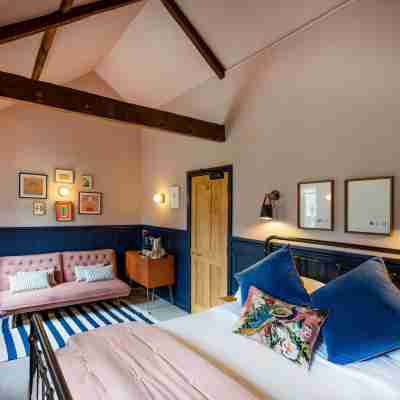 The Queens Chew Magna Rooms