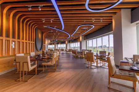 Rumanza by Pearl Continental