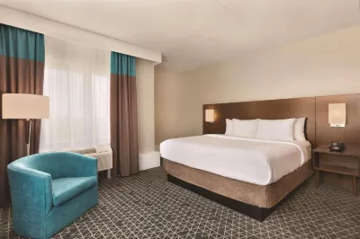 Park Inn by Radisson Brampton, on