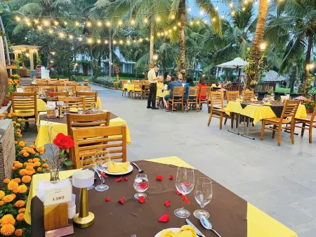 Sonata Resort & Spa Отели рядом с достопримечательностью «Dino Park Phan Thiet»