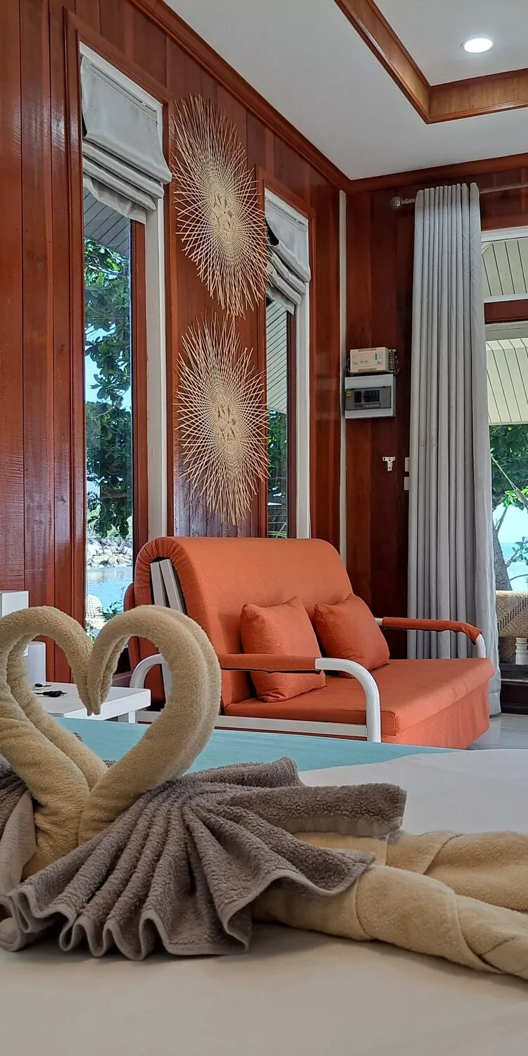 Beachfront Deluxe Family Bungalow A1-A4