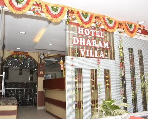 Hotel Dharam Villa โรงแรมในปัญจกุลา