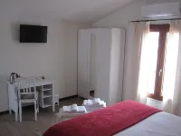 Bomarosa Rooms Hotels in Bosa