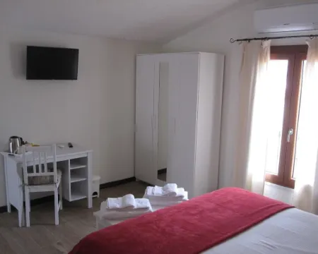 Bomarosa B&B Hotels in Bosa