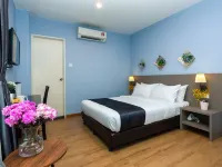 DK Hotel Hotels in Tampoi
