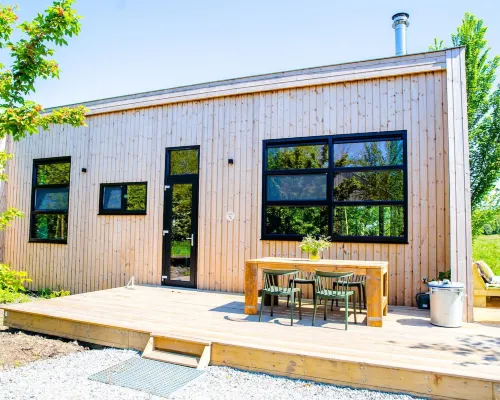 Waterlodge Goudule in Nes Hotels in Grouw