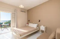 Studio Apartments with Swimming Pool and Sea View - Pelekas Beach
