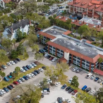 62 Hypolita Carriage House