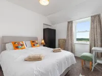 Penalun House - Beautiful Sea Views Hotels in Penally