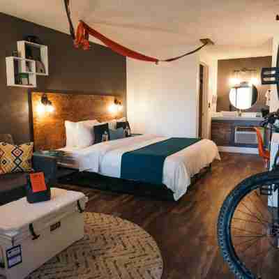 LOGE Camps Bend Rooms