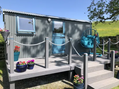 The Peacock Shepherds Hut at Hafoty Boeth - 3 stelle