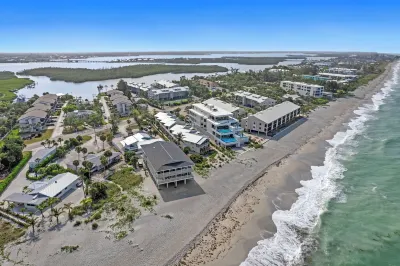 Gulf View Condominiums Hotels in Grove City
