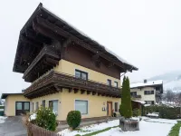 Exclusive Panoramic Apartment in Niedernsill