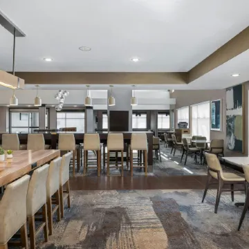 Residence Inn Champaign Отели в г. Шампейн