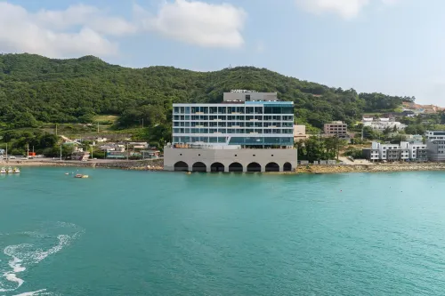 Yeosu Oandf Hotel