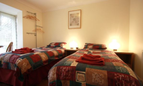 Abacus Bed and Breakfast, Blackwater, Hampshire
