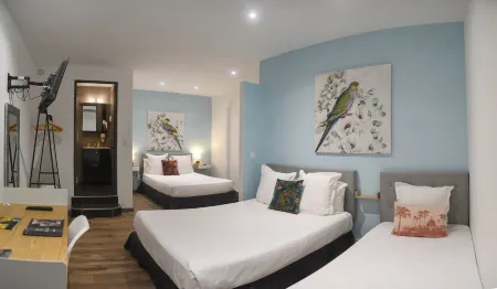 Hotel du Palais Bastia Centre Отели в г. Бастия