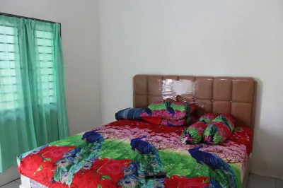Penginapan Transit Tomato Hotels near Dream Land 88 Tour And Travel