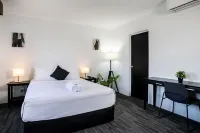 Joondalup City Hotel Hotel di Wanneroo
