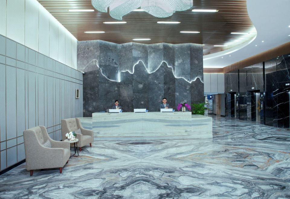 2. 플래티넘 호텔 ..