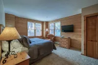 Buffalo Lodge 3 Bed 3 Bath